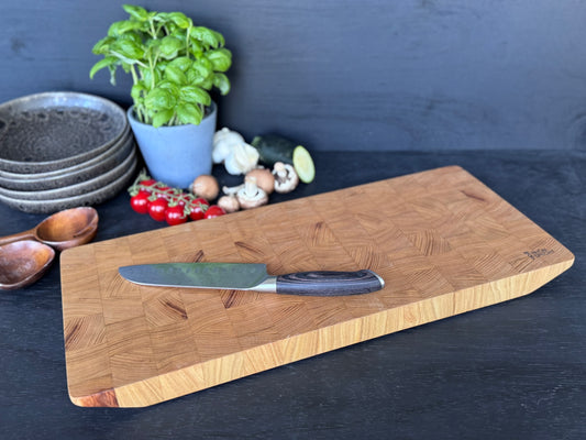 „Rhöner Riese“ – Hirnholzbrett Kastanie (57x25)