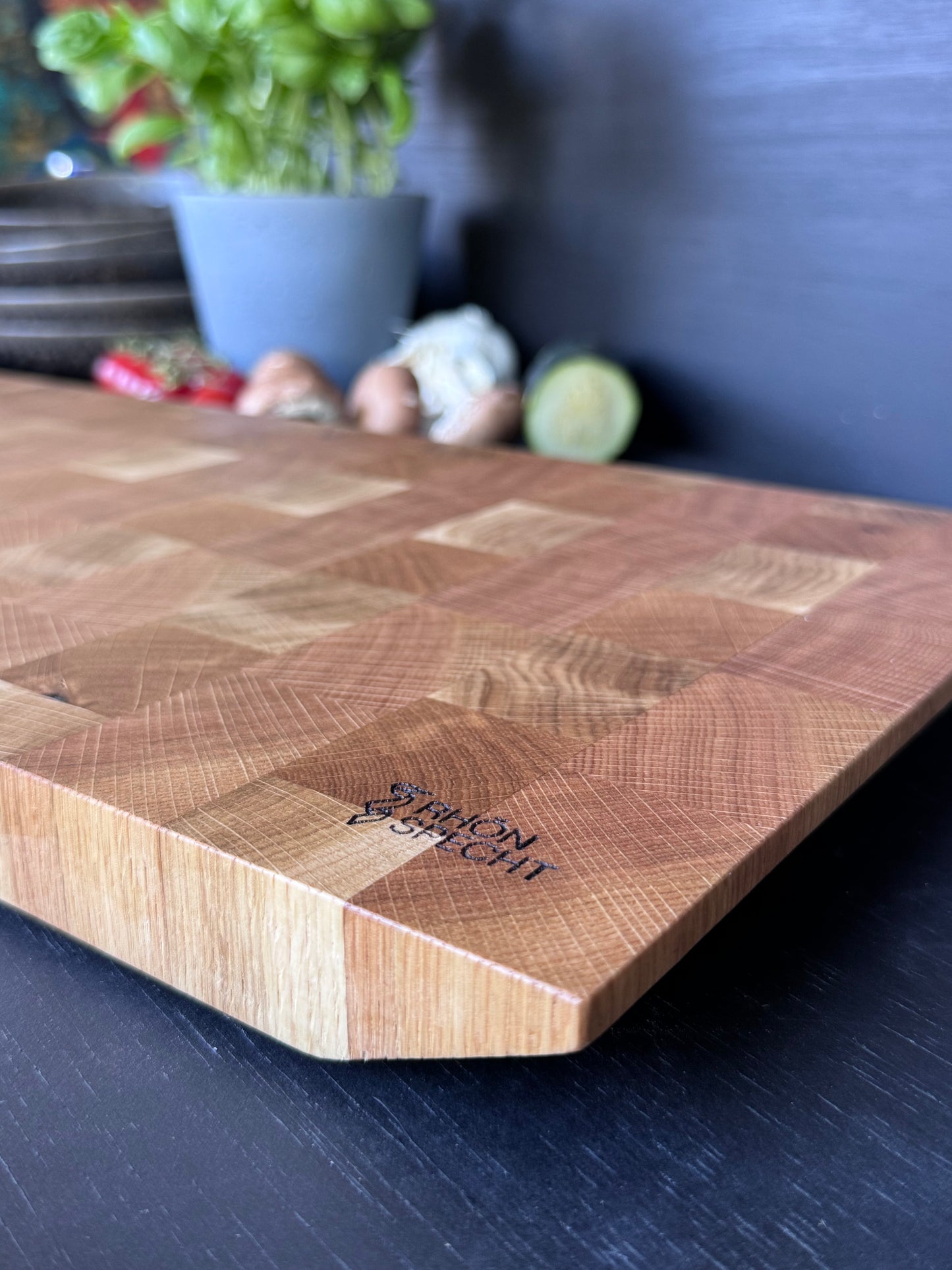 „Wucht & Würde“ – Großes Hirnholzbrett aus 2 Eichen (56x27)