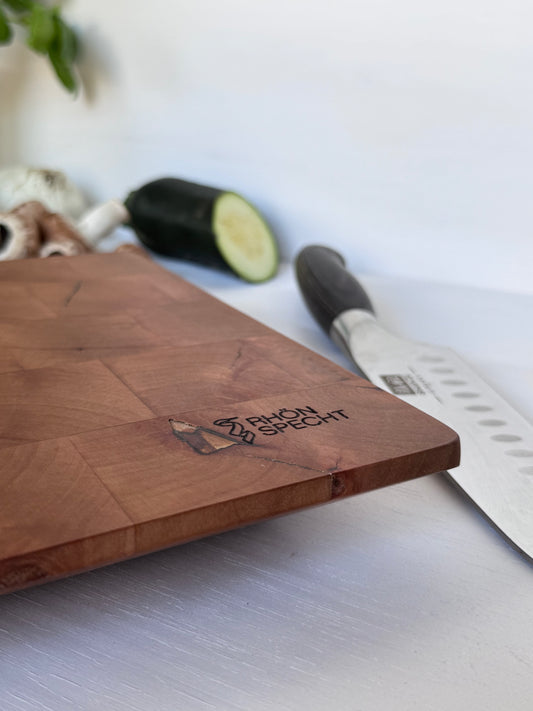 „Birnenwürfel“ – Hirnholzbrettchen Birne (25x24,5)