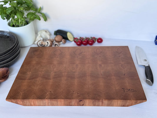 „Rhöner Ursprung“ - XXL Hirnholzbrett aus Birne (35x50)