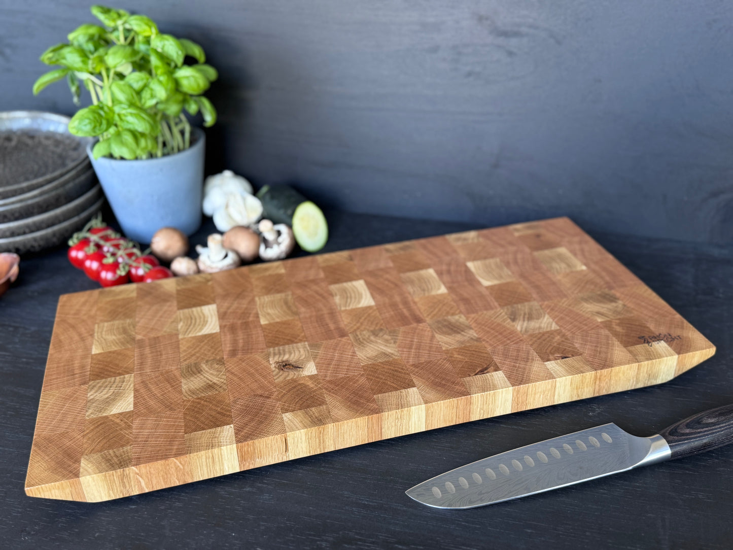 „Wucht & Würde“ – Großes Hirnholzbrett aus 2 Eichen (56x27)