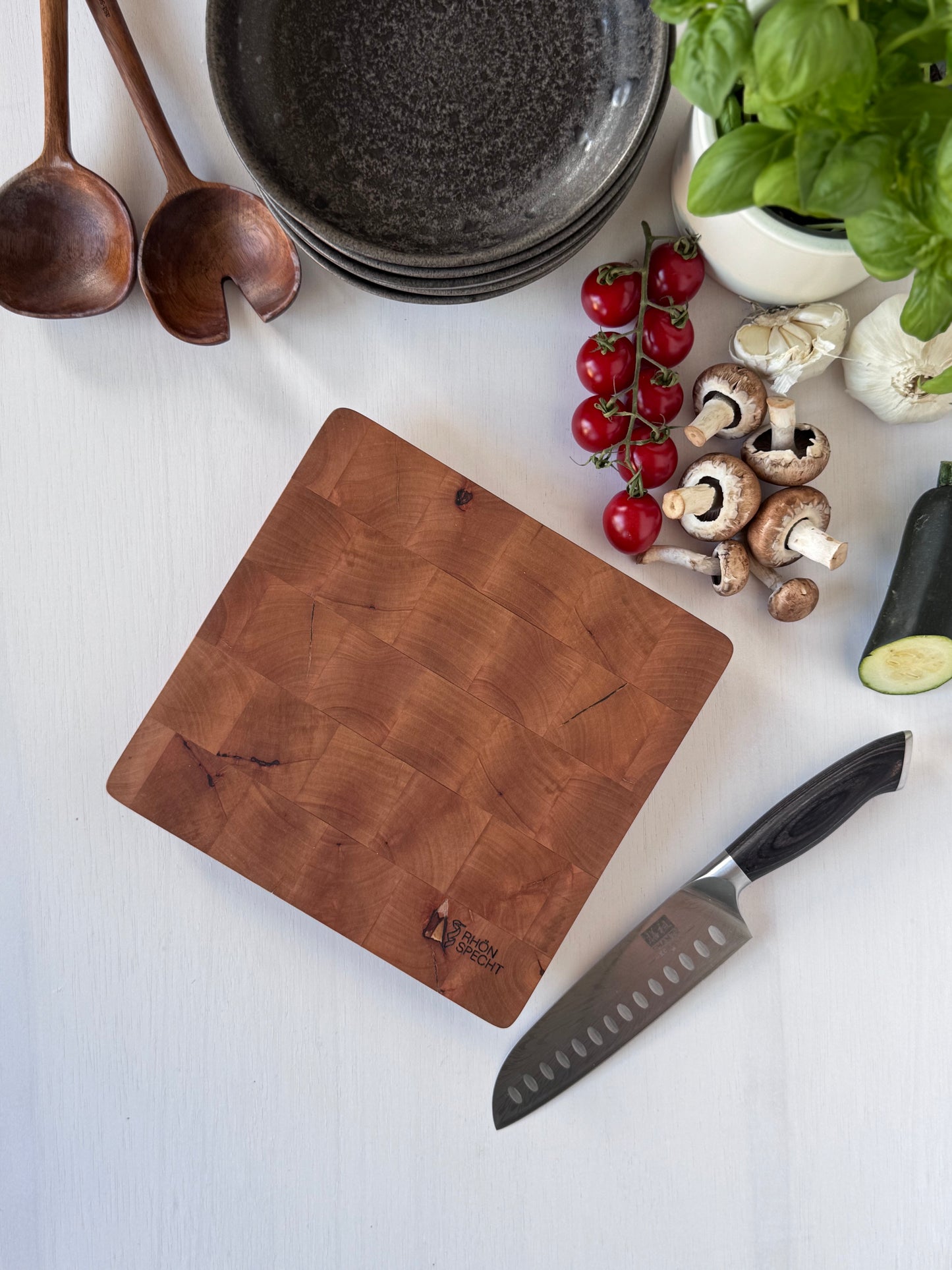 „Birnenwürfel“ – Hirnholzbrettchen Birne (25x24,5)