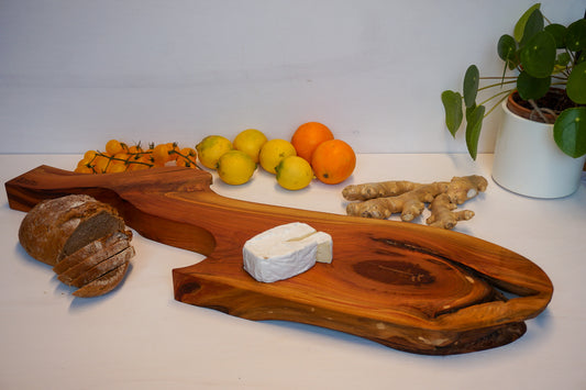 Anrichte- & Deko-Brett aus Rhöner Pflaume – handgefertigtes Unikat