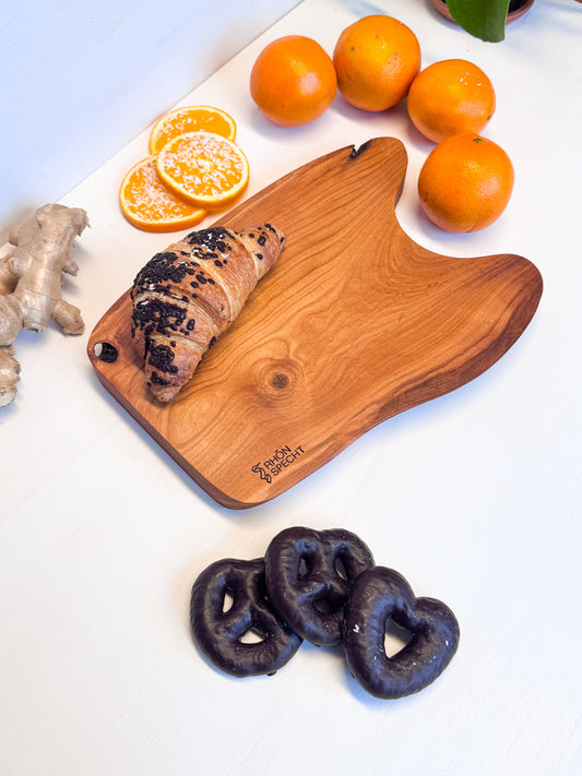 Frühstücksbrettchen aus Kirsche – Unikat aus der Rhön