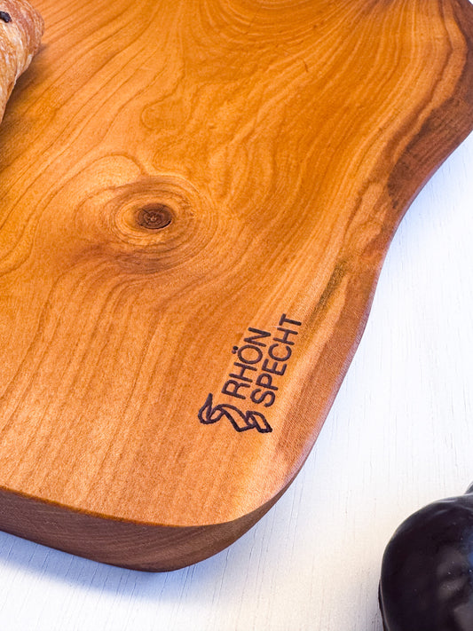 Frühstücksbrettchen aus Kirsche – Unikat aus der Rhön